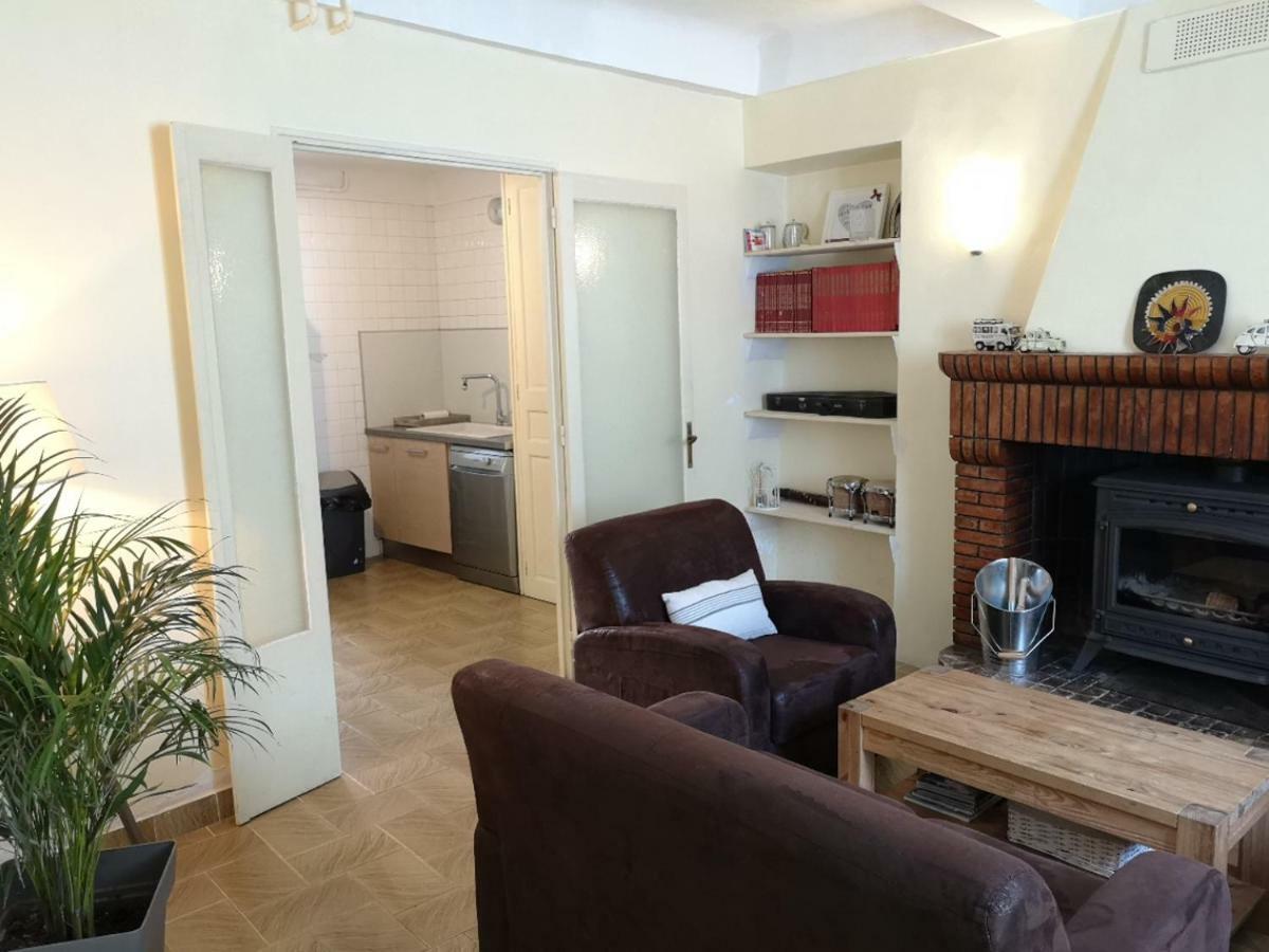 La Maison Bleue Céreste Kültér fotó