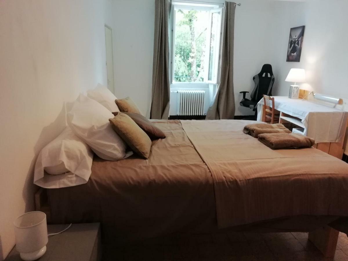 La Maison Bleue Céreste Kültér fotó